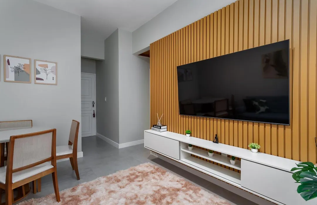 Lançamento, APT com 2 SUÍTES na QUADRA da PRAIA-1